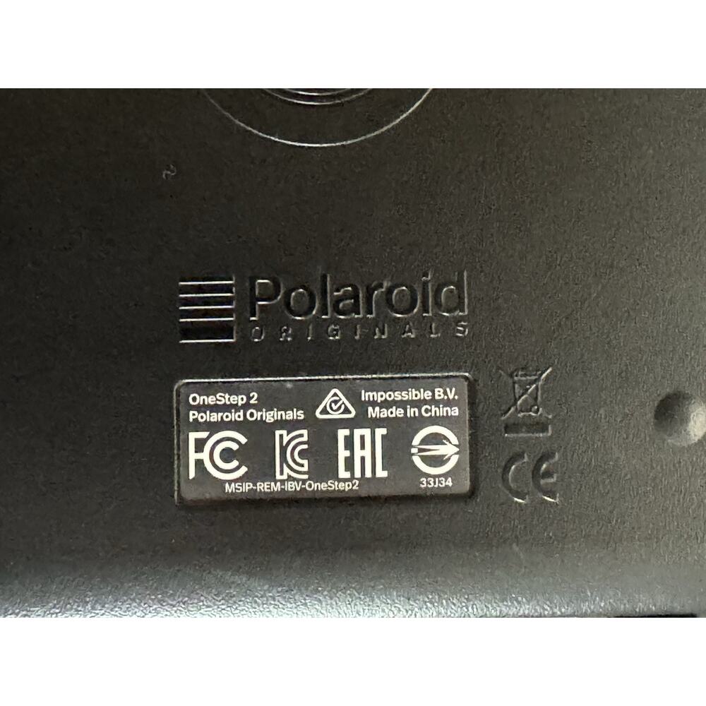 Polaroid Originals OneStep 2 i-Type Instant Film Camera Retro Analog With Strap - Picture 9 of 11